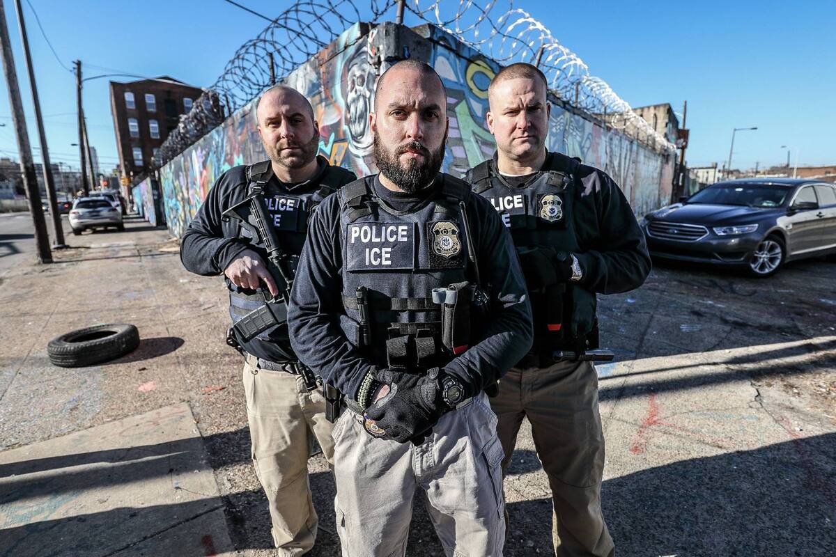 Mantener la calma o solicitar una orden judicial son algunas de las cuestiones que debe tener en cuenta un migrante al tener contacto con un agente del ICE