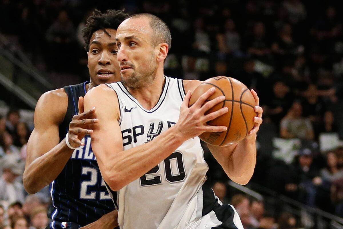 Manu en acción ante Orlando; marcó cuatro puntos en 14 minutos que jugó