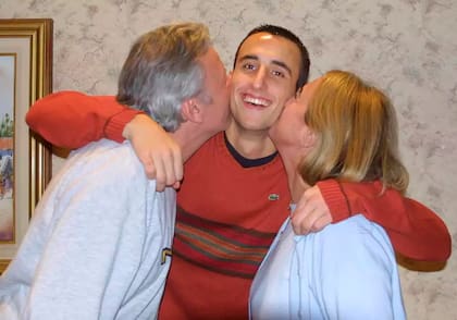 Manu Ginóbili con sus padres