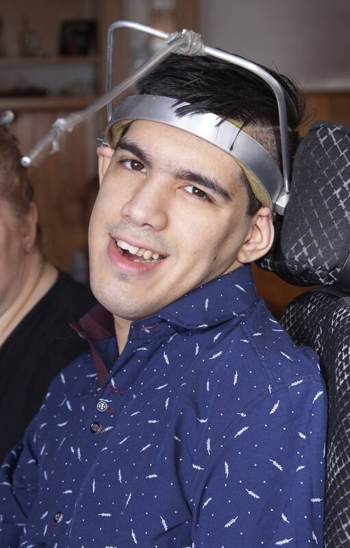 Manu Gutiérrez tiene 25 años y se recibió de licenciado en Administración de Empresas en la Universidad Nacional de la Patagonia Austral; hoy sueña con conseguir un trabajo.