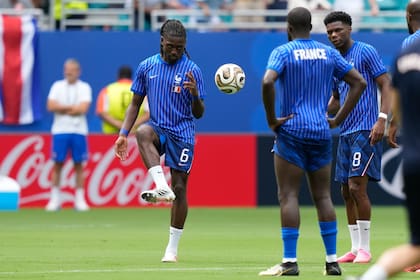 Manu Kone entrando en calor