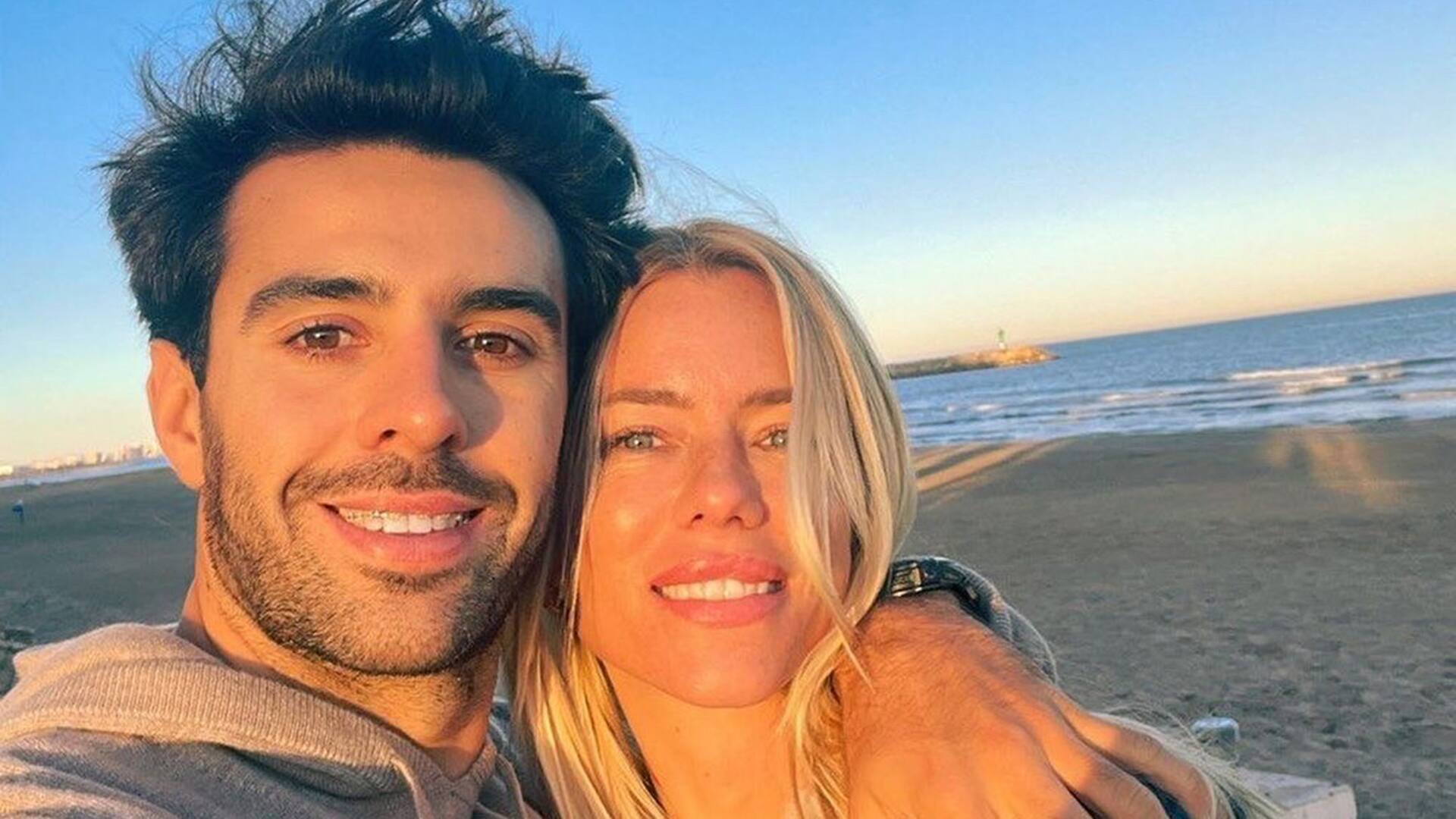 Manu Urcera junto con su novia Nicole Neumann