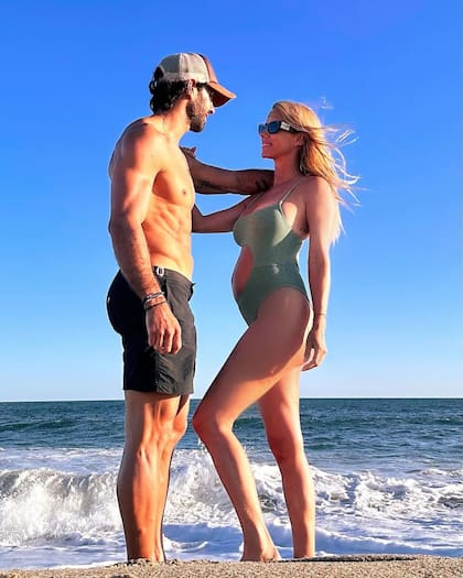 Manu Urcera y Nicole Neumann esperan a un varón de "tauro o géminis" (Foto: Instagram @nikitaneumannoficial)