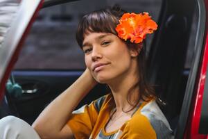 Manu Viale cruzó a los usuarios que la cuestionaron por su forma de vestir en 100 argentinos dicen (eltrece)
