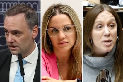 Manuel Adorni, Carolina Piparo y María Eugenia Vidal