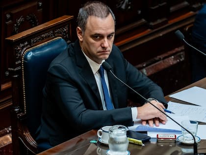 Manuel Adorni durante su informe de gestión en el Congreso de la Nación