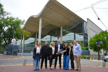 Manuel Adorni encabeza la lista de candidatos a legisladores porteños por LLA