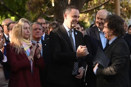 Manuel Adorni es uno de los funcionarios de máxima confianza de Karina Milei en la Casa Rosada