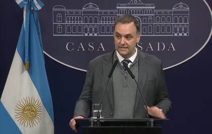 Manuel Adorni oficializó los cambios más recientes en conferencia de prensa