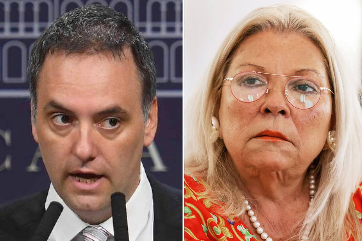 Manuel Adorni y Elisa Carrió