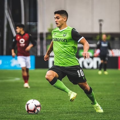 Manuel Aparicio es de Buenos Aires, pero nacionalizado canadiense, decidió representar al país en sus seleccionados Sub-17, Sub-20, Sub-23 y hasta en la mayor