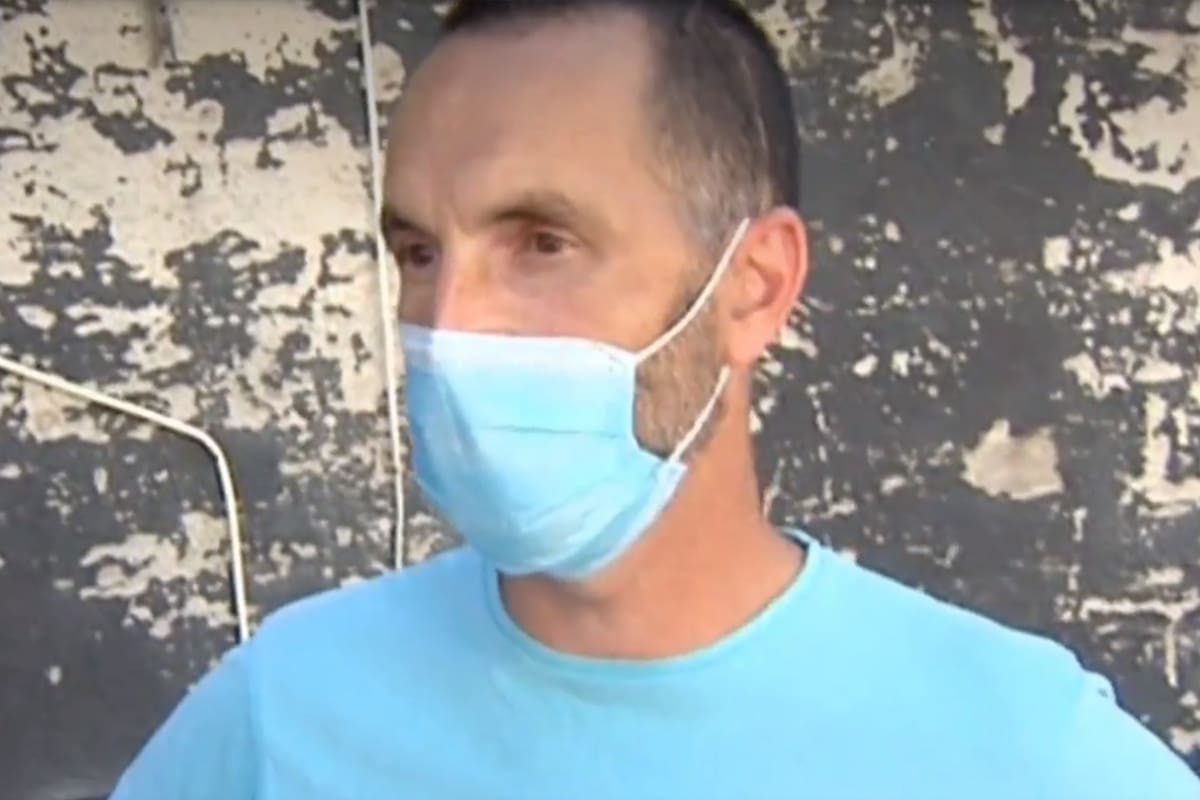 Manuel aprovechó que los inquilinos ilegales se fueran de vacaciones para recuperar su propiedad