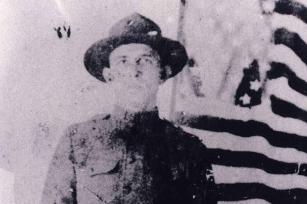 Manuel Cabeza fue condecorado por su "heroico servicio" en la I Guerra Mundial.
