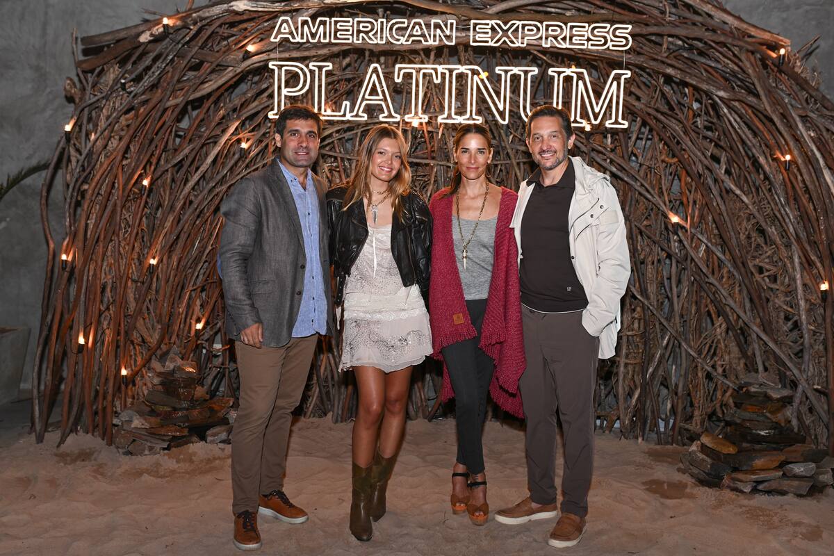 Manuel Cascante, country manager de Amex con Zuzu Codeu, Juana Viale y Germán Paoloski.