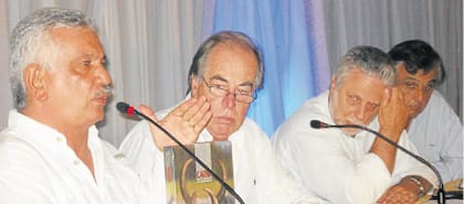 Manuel Cipriano Heredia, junto a Alberto Frola, Mario Llambías y Alberto Larrañaga, en Expoagro