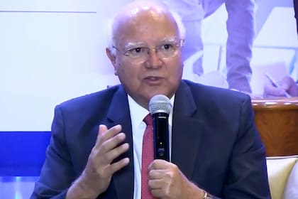 Manuel Hinds, economista y exministro de Hacienda de El Salvador