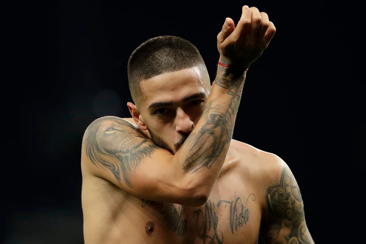 Manuel Lanzini del West Ham United festeja su gol contra el Tottenham Hotspur
