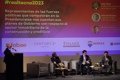 Manuel Socías (Frente de Todos), Iván Kerr (Juntos por el Cambio) y Ramiro Marra (La Libertad Avanza) en el evento realizado en el MALBA