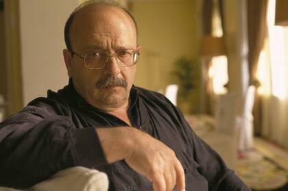 Manuel Vázquez Montalbán murió en octubre de 2003, a los 64 años