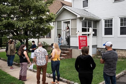 La pandemia está impulsando las ventas de casas a medida que los residentes de la ciudad buscan más espacio