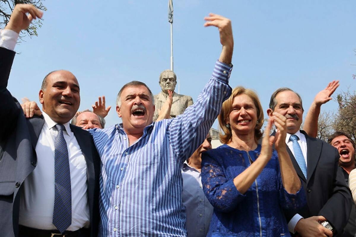 Manzur y Jaldo festejaron ayer el fallo judicial junto a Alperovich y Rojkés