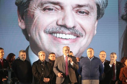 Manzur y la cúpula de la CGT pidieron el voto para el candidato del Frente de Todos