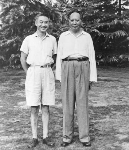 Mao junto a su médico personal Li Zhisui (Foto: Getty Images)