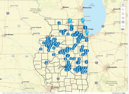 Mapa con los centros de enfriamientos en Illinois