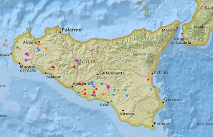 Mapa de focos de incendios en Sicilia. (Fuente: NASA Firms)