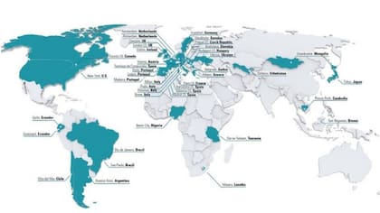 Mapa de Safeguard Defenders con la ubicación de las supuestas estaciones policiales chinas en el extranjero