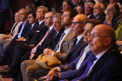 Maqueda, exjuez de la Corte, recibió el premio Pluma de Honor de Periodismo 2026