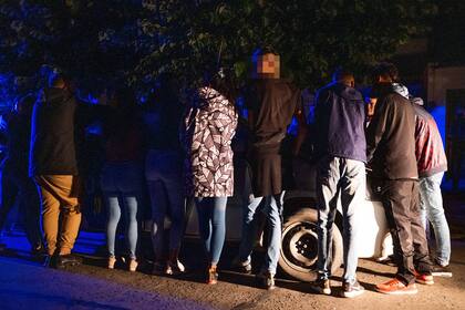 Instagram parece ser el motor de convocatoria, aunque no se permiten fotos ni videos de las fiestas