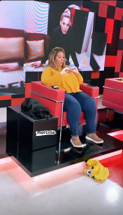 Mar Tarrés llevó a su perro "morcilla" a Los ángeles de la mañana
