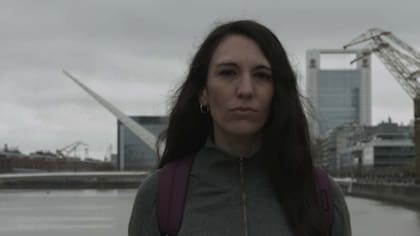 Mara Avila en Puerto Madero, el lugar donde mataron a su mamá María Elena Gómez