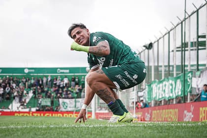 Marabel, figura del conjunto de Facundo Sava, buscará recuperar ante River la punta de la tabla de goleadores
