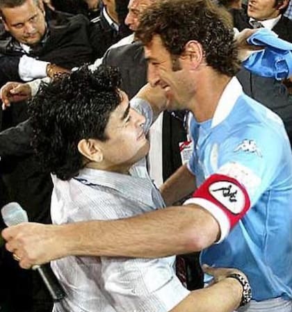 Maradona fue invitado de lujo en el partido de despedida de Ciro Ferrara