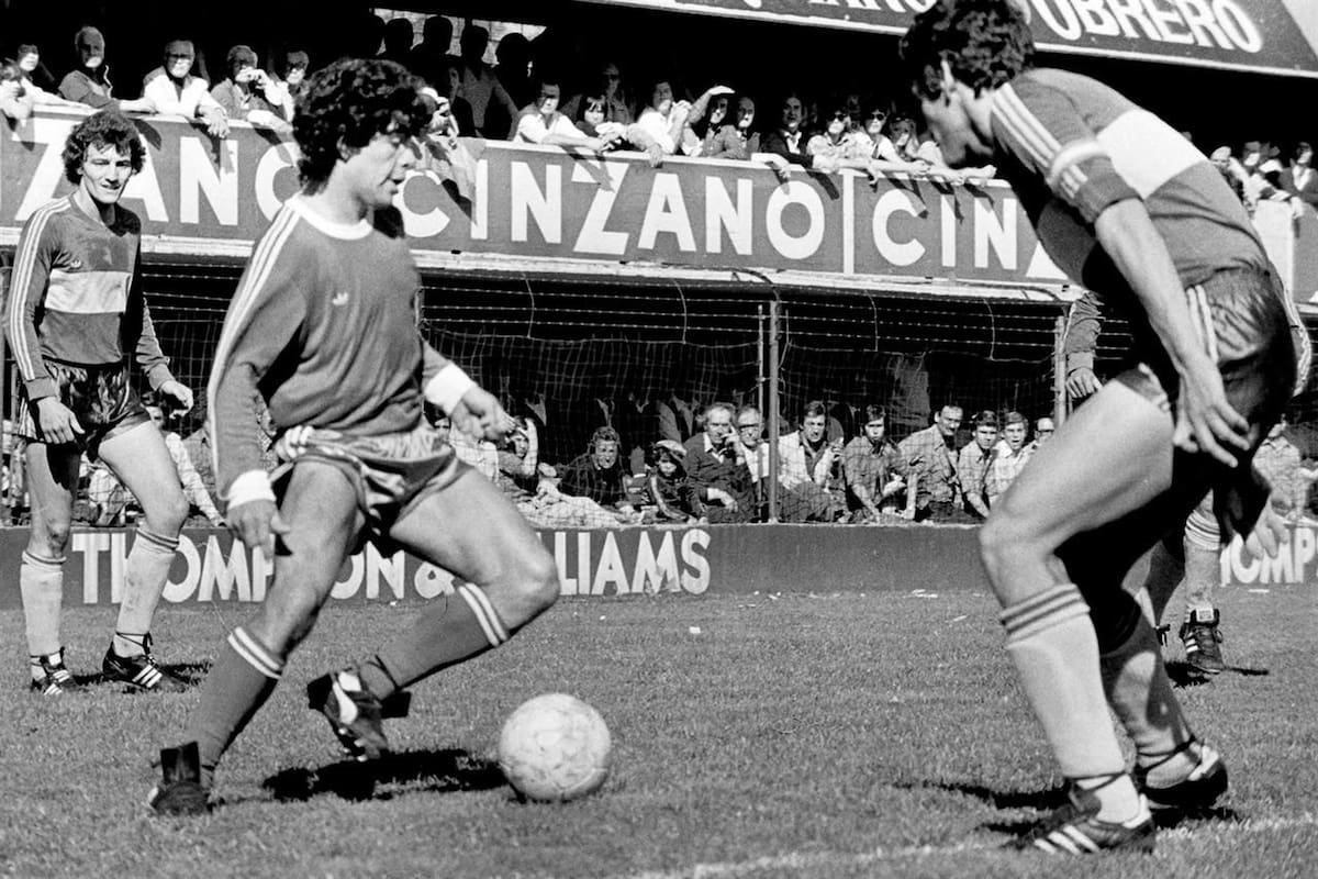 Maradona fue visitante en la Bombonera en ocho ocasiones