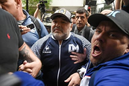 Maradona llegó a Rosario para el partido del martes contra Newell´s