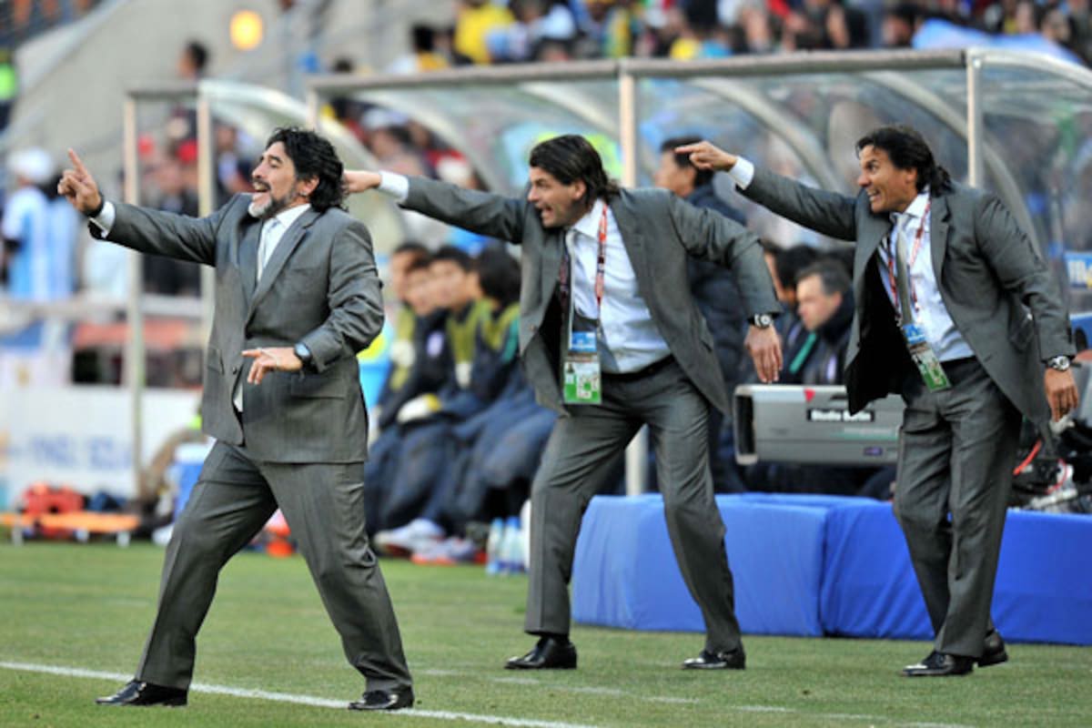 Maradona, Mancuso y Enrique, el cuerpo técnico en Sudáfrica 2010
