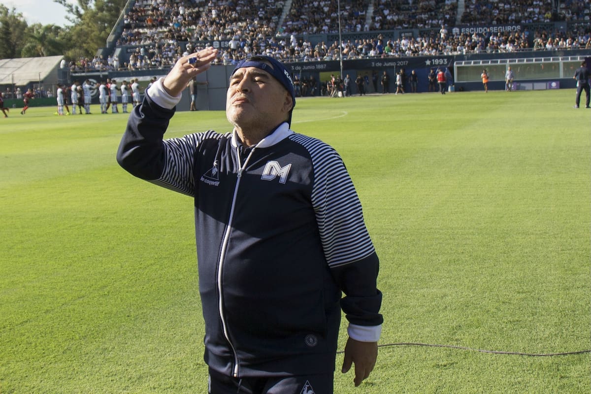 Maradona no será homenajeado en su visita a Rosario Central