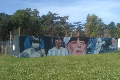 Maradona, por siempre en el corazón de los hinchas de Gimnasia