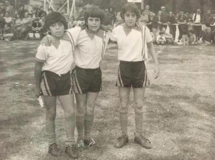 Maradona, Rodríguez y Chaile. Años después, los tres cebollitas debutaron en primera, al igual que Lucero, Delgado, Dalla Buona, Chammah, Carrizo y Carabelli