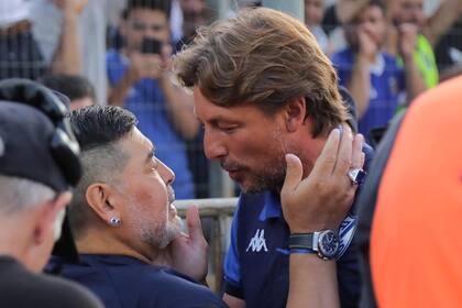 Maradona y Heinze, viejos conocidos
