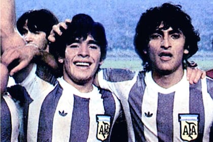 Maradona y Ramón Díaz. Entre los dos marcaron 14 de los 20 goles que anotó el Juvenil en el Mundial 79
