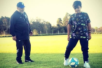 Diego Maradona y su nieto Benjamín