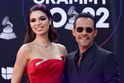 Marc Anthony y Nadia Ferreira contrajeron matrimonio este sábado