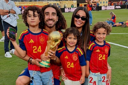 Marc Cucurella y Claudia Rodríguez tuvieron tres hijos: Mateo (2019), Río (2021) y Bella (2023)