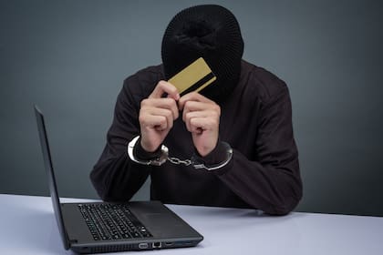 Marc Henry Menard fue sentenciado por operar un esquema de fraude de inversiones durante tres años que afectó a la comunidad haitiana en Nueva York, Florida y Georgia