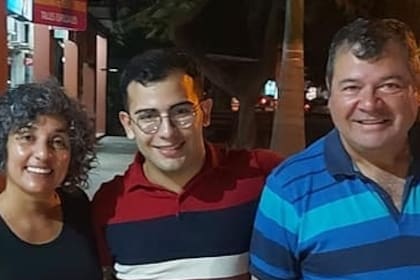 Marcela Acuña, César Sena y Emerenciano Sena