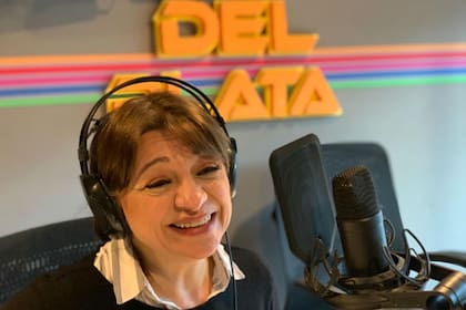 Marcela Feudale, a cargo de la segunda mañana de Radio Del Plata